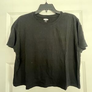 Old Navy cropped black t shirt